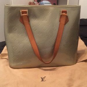 Authentic Louis Vuitton Vernis Houston Handbag